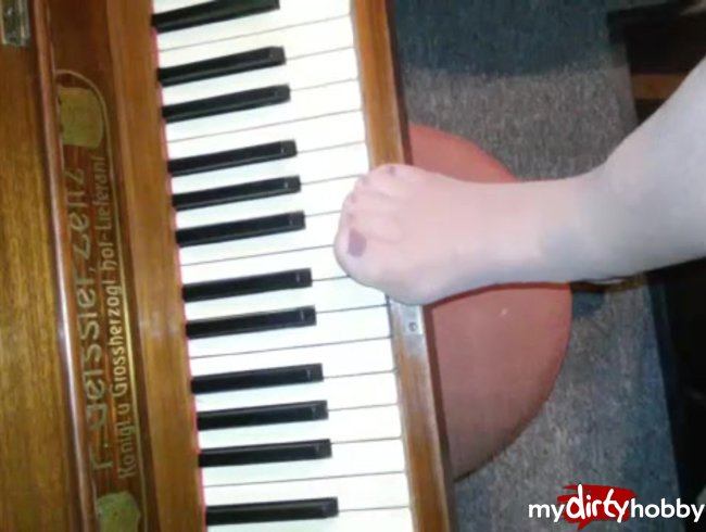 Klavier: Das Fußkonzert