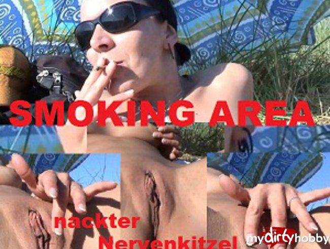SMOKING AREA - nackter Nervenkitzel am Strand!