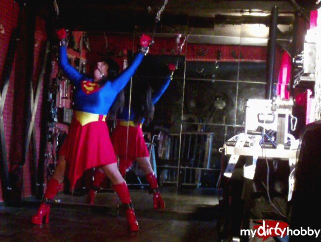 Supergirl im Rahmen