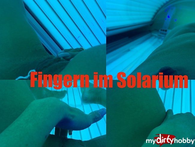 Fingern im Solarium