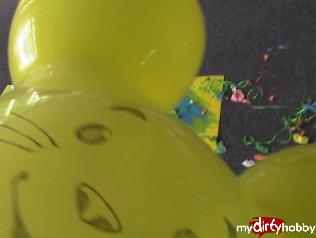 Ohrenballon aufgeblasen NON-POP-NAHAUFNAHME !
