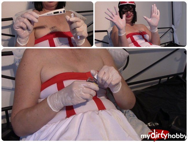 Krankenschwester Angela in weißen Handschuhen wartet auf den Patienten